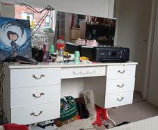 free dresser with mirror