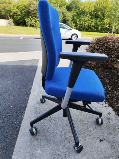 ergonomic office chair