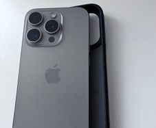 iPhone 15 Pro Black Titanium 256 GB Unlocked