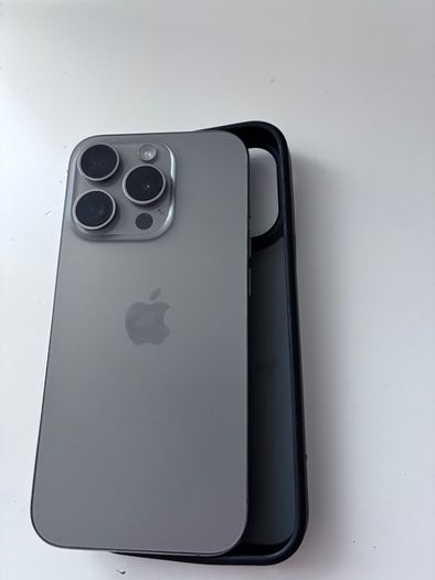 iPhone 15 Pro Black Titanium 256 GB Unlocked