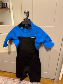 Wetsuit 12-13 never worn