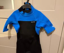 Wetsuit 12-13 never worn