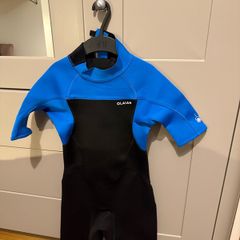 Wetsuit 12-13 never worn