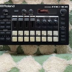 Roland mc 101