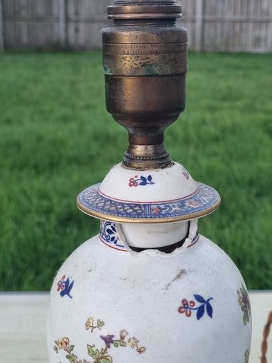 Chinoiserie porcelain table lamp