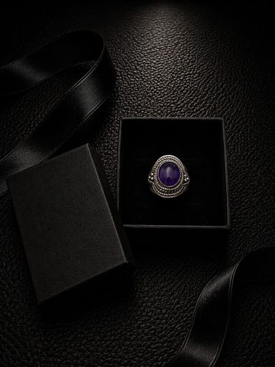 Vintage 925 Sterling Silver & Amerhyst Ring