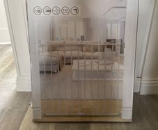 Noma stair gate, new in box