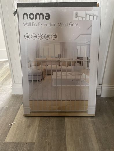 Noma stair gate, new in box