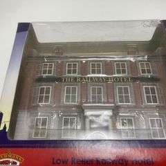Bachmann Scenecraft 44-214 Railway Hotel 00 Scale