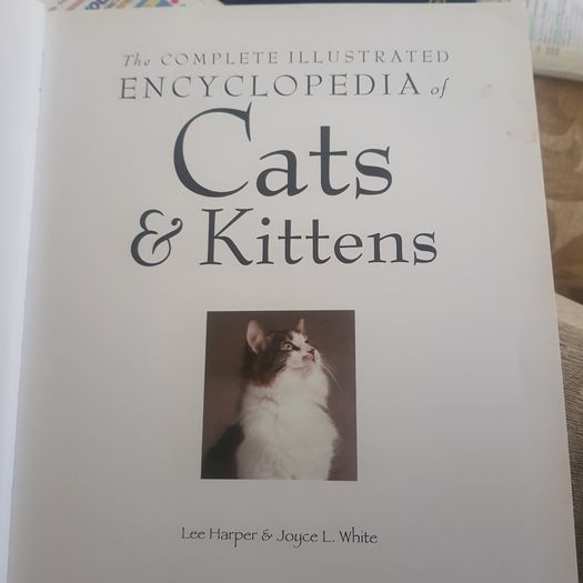 The Complete Illustrated Encyclopedia Of Catsc & Kittens