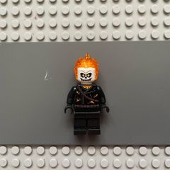 lego super heroes sh0267 Ghost Rider, Johnathon 'Johnny' Blaze minifigure - White Head, Chain Belt
