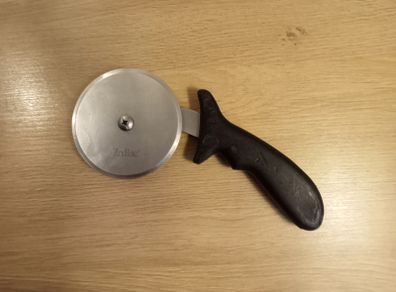Zodiac Pizza Wheel / Pastry Dough Cutter