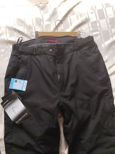 Held trousers