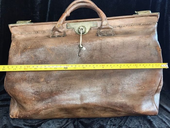 large antique Gladstone bag