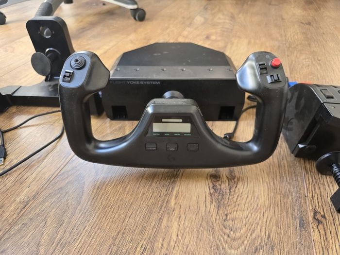 Flight yoke system