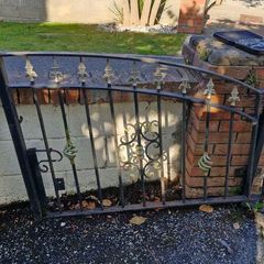 gate