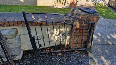 gate