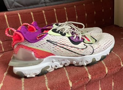 Nike react size 9.5