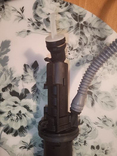 Citroen C5 , Peugeot 406 clutch master cylinder ( Next to the clutch pedal )