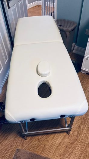Tahiti Professional Portable Massage Table Bed (Cream) Excellent Condition