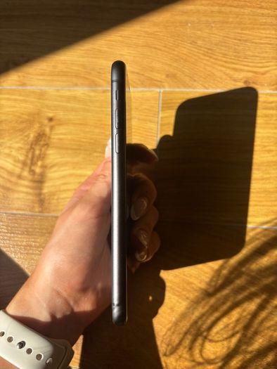 iPhone 11 64GB