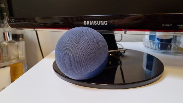 Amazon Echo Dot (5th Generation)