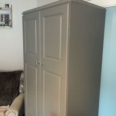 wardrobe