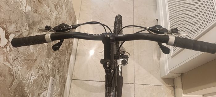 Men's mountain bike