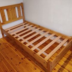 Gorgeous Quality Wooden Single Bed Frame - Can Deliver