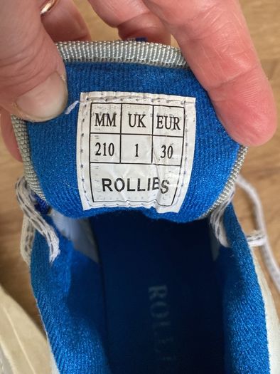 roller shoes/ Rollies