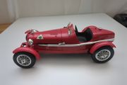 Bburago 1:18 Alfa Romeo 8C 2300 Monza (1931) - Made in Italy