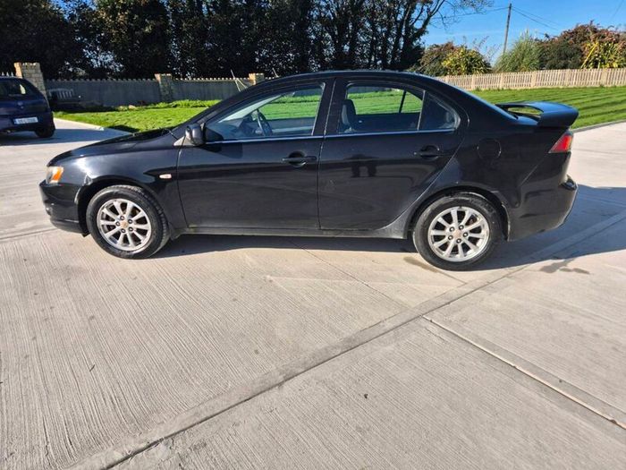 Mitsubishi Lancer