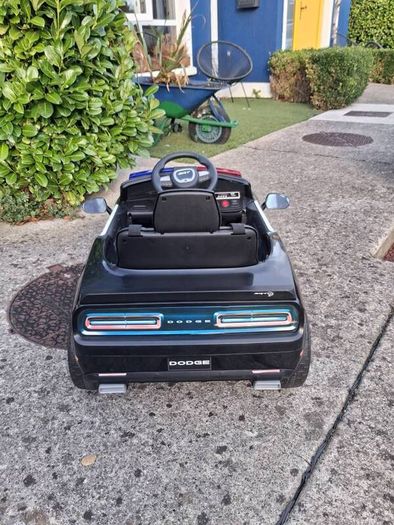 12v Official Dodge Challenger Ride On Police Car Excellent Condition