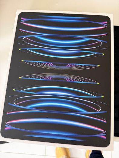 iPad Pro 12.9 6th Generation 512GB Silver