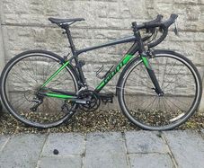 Giant Defy 3 Road Bike