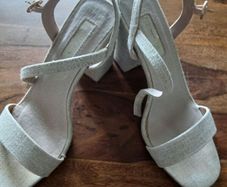 ladies linen look block heels size 4
