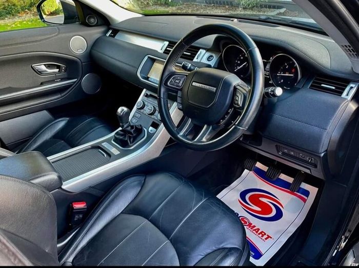 Range Rover Evoque  2 years NCT (March 2028)