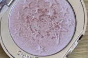 Charlotte Tilbury Champagne Glow Highlighter
