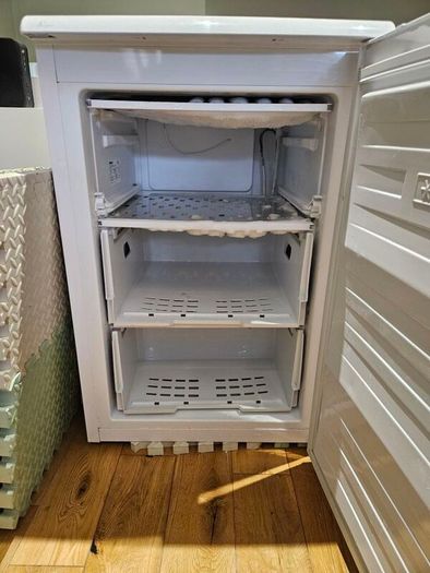 Chest freezer