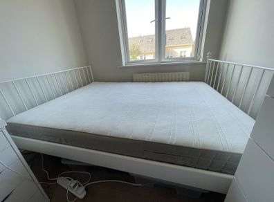 Free Double bed free to take away