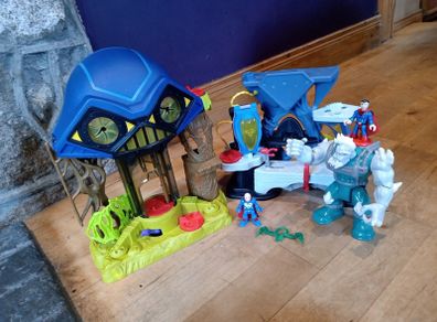Imaginext DC Hall of Doom Lex Luther Superman Headquarters and Doomsday With Figures