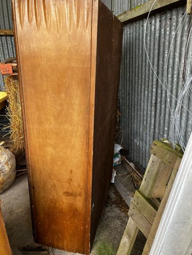 wardrobe