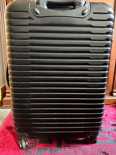 Luggage suitcase medium