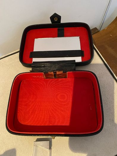 Travel set of trinket boxes