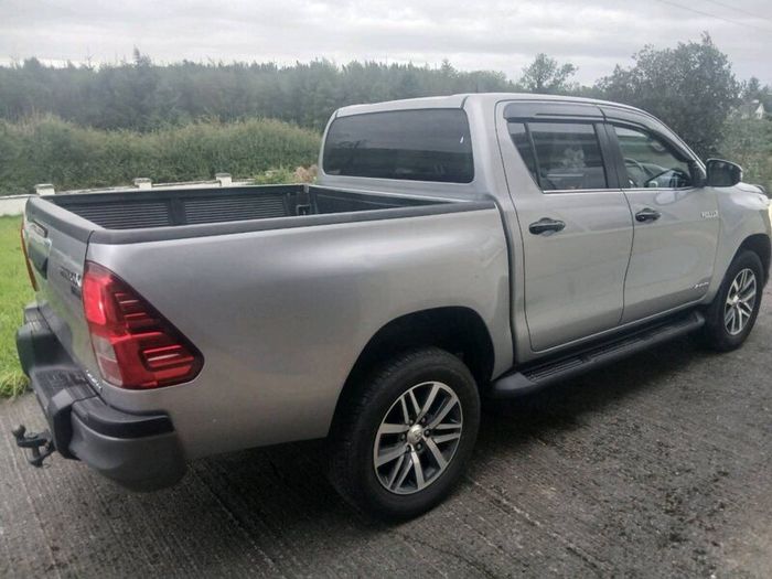 202 Toyota Hilux Invinvible 2.4 Auto No vat