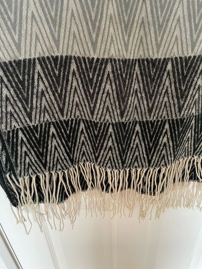 Ladies Wrap Scarf Cape