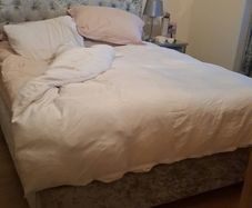 King size Sleigh bed