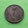 Ireland 1949 year Bronze Half Penny. Image 2