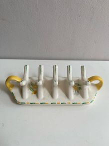 Crown Devon pretty mid 20th century toast rack