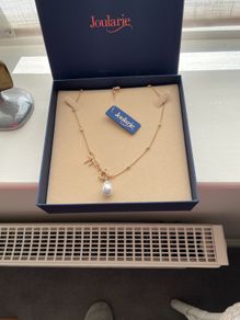 Pretty Neck Piece Brand New